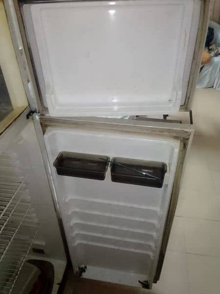 Refrigerator for Sale 4