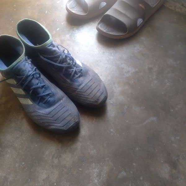 football shoes uk8 4