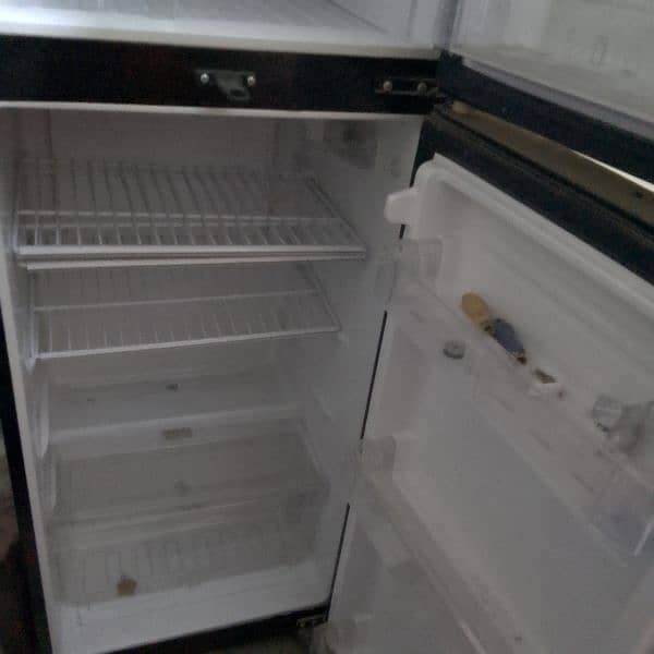 Refrigerator with Freezer - In Great Condition. 11