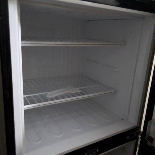 Refrigerator with Freezer - In Great Condition. 13
