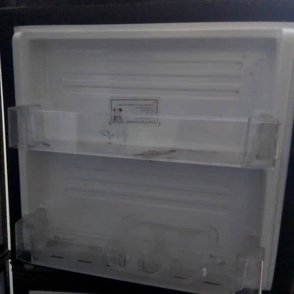 Refrigerator with Freezer - In Great Condition. 14