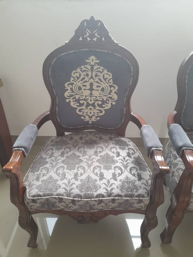Ottoman Chairs 1