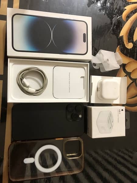 iphone 14 Pro Max 256 GB with 20w Charger 1