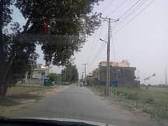 10 Marla Corner Plot Very Near Park Mosque And Main College Road Approach Residential Plot For Sale 0