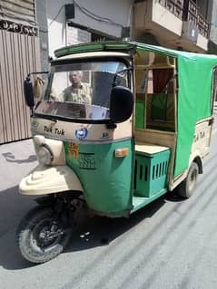 CNG Rickshaw For Sale