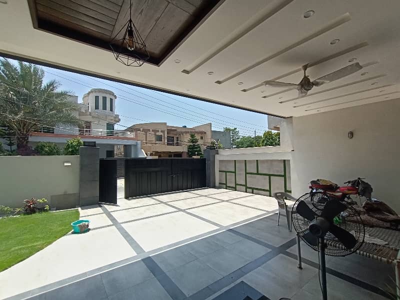 1 kanal modern furnished house for sale in PCSIR 2 3