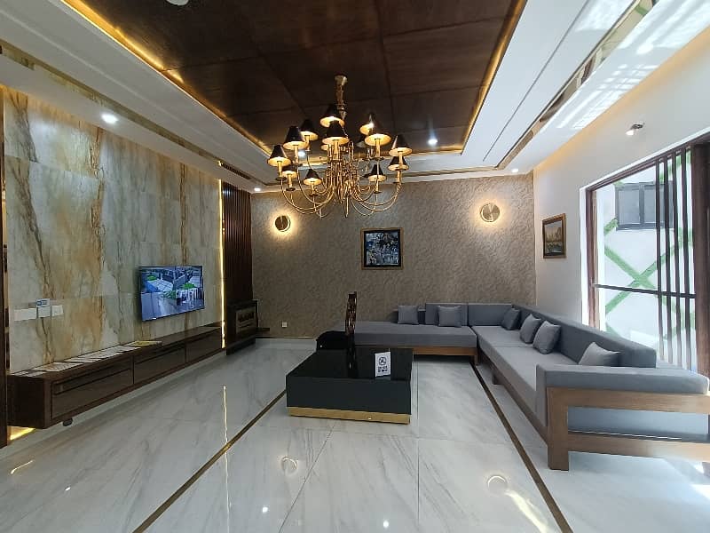 1 kanal modern furnished house for sale in PCSIR 2 19
