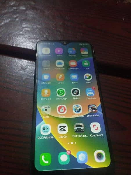 vivo y91c 2/32gb dual sim pta approved  urgent sale with charger 1