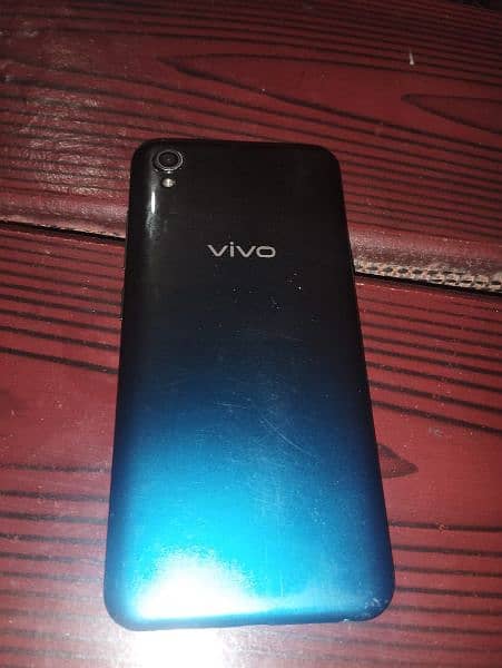 vivo y91c 2/32gb dual sim pta approved  urgent sale with charger 2