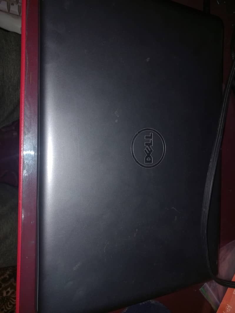 I want to sell Dell Inspiron 15 5565 1
