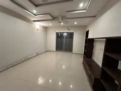 10 Marla House Available For Rent In PHASE 6 DHA 0