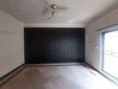 1 Kanal Upper Portion Available For Rent In DHA Phase 1 0