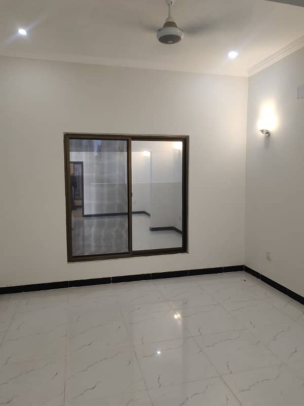 125 SQYD luxury villa available for rent in Bahria Town Karachi 3