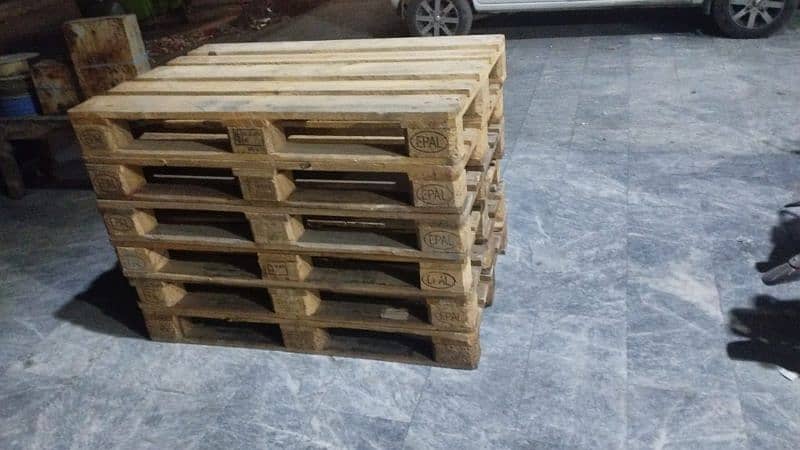 wooden pallets 1