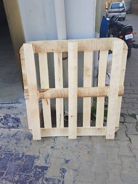 wooden pallets 8