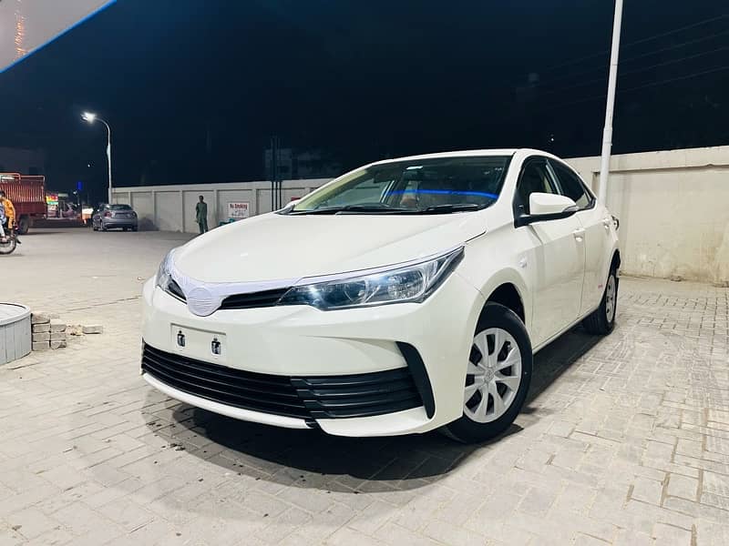 Toyota Corolla Gli 2018 (Auto) 16