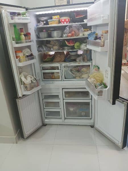 9/10 condition freezer 4 door 5