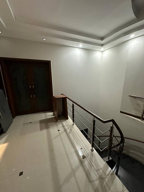 1 Kanal Upper PORTION Like A Brand new Portion Available for Rent in DHA Phase 4 GG BLOCK 10