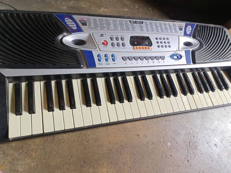 piano in a full working condition. 5