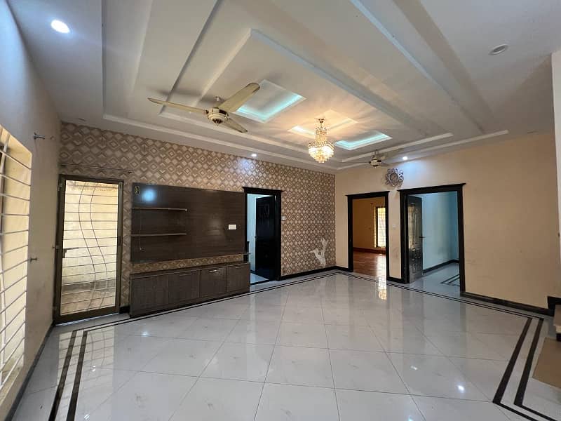 8 Marla Beautiful House Available For Rent In Kent Housing Sialkot 9
