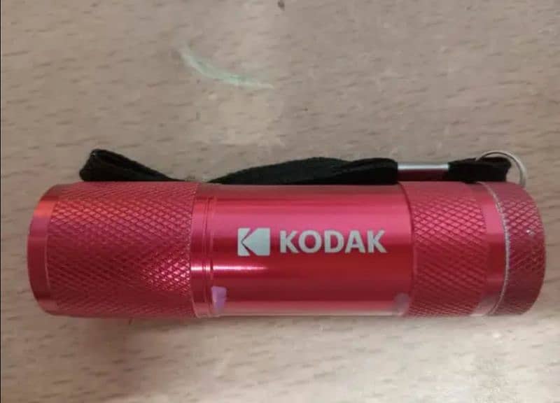 Kodak 9 LED flashlight with blinking problems 1
