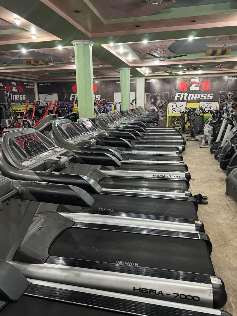 HIRACommercial treadmill at wholsale price only on Z fitness 9