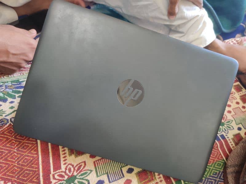 HP EliteBook 820 G2 for sale 3