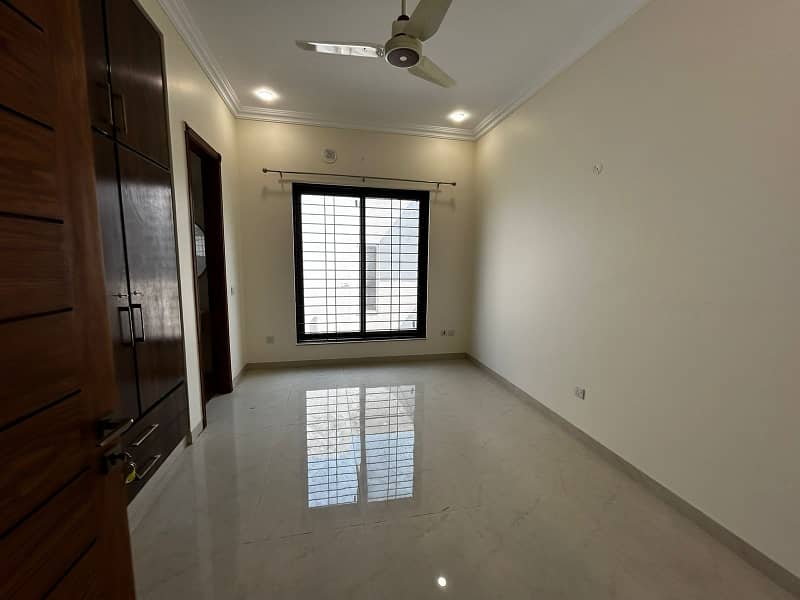 2 Kanal Upper Portion Seperate Gate with 3-Bed Room in DHA Lahore 3