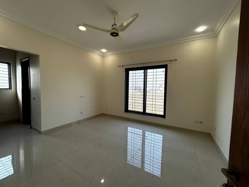 2 Kanal Upper Portion Seperate Gate with 3-Bed Room in DHA Lahore 17