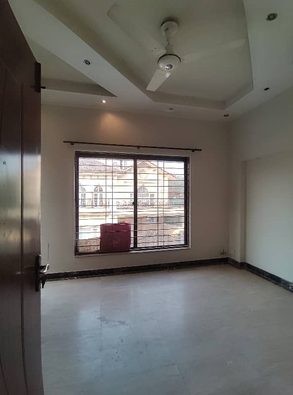 5 MARLA 3 BED ROOMS KITCHEN HOUSE IN PHASE 3 DHA LAHORE 8