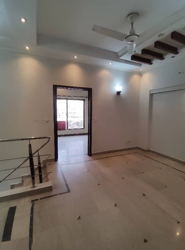5 MARLA 3 BED ROOMS KITCHEN HOUSE IN PHASE 3 DHA LAHORE 15