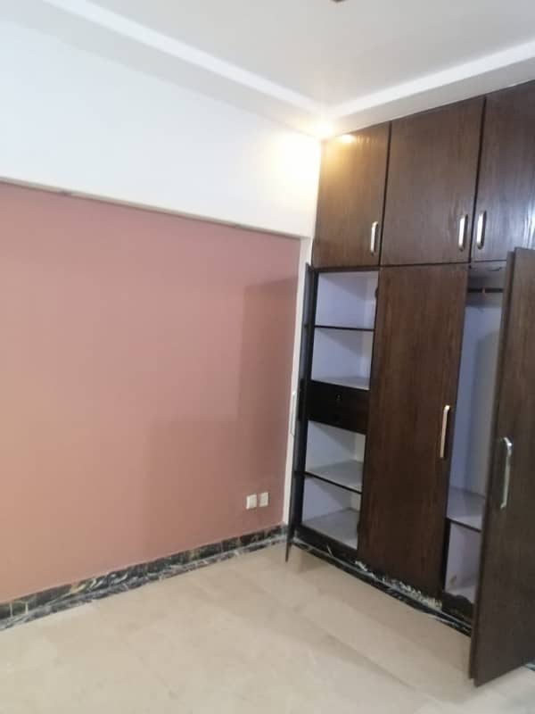 Spacious 5 Marla Full House with 3 Bedrooms in Prime DHA Phase 5 Location (Block B) 3