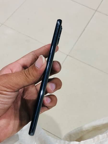 OPPO F17 PRO 10 by 8 condition 8gb 128gb black colour PTA Approved 3