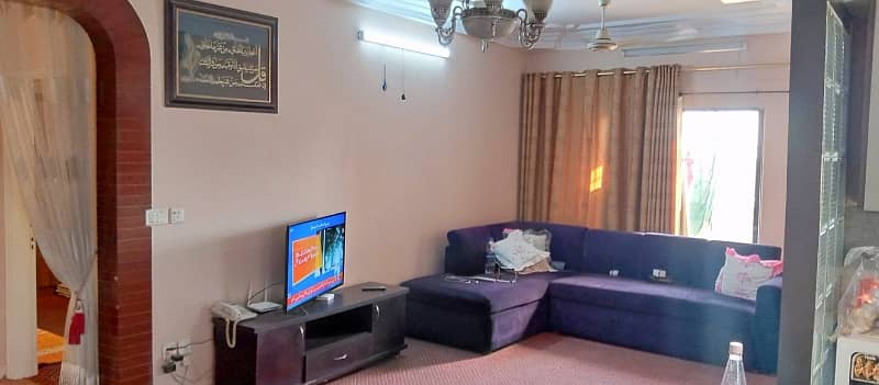 Corner 2070 Square Feet Flat Is Available In Gulshan-e-Iqbal - Block 10-A 6