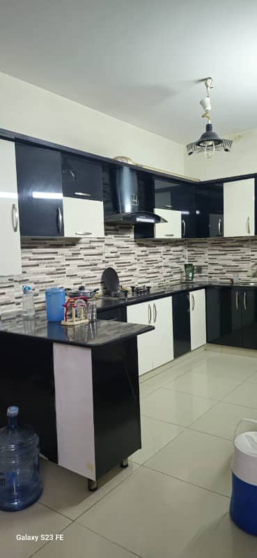 Gorigeous 2400 Square Feet Flat For Rent Available In Gulshan-E-Iqbal - Block 10-A 5