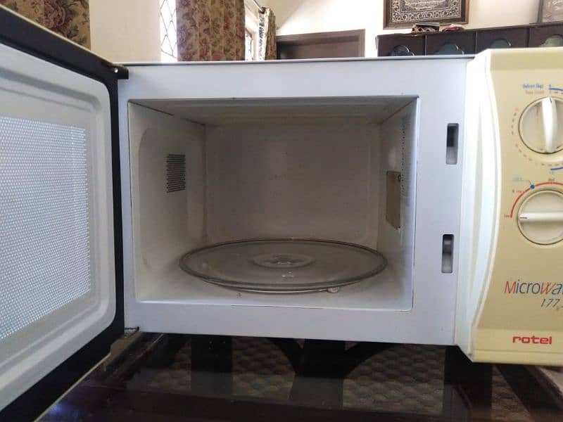 Rotel microwave for sale 3