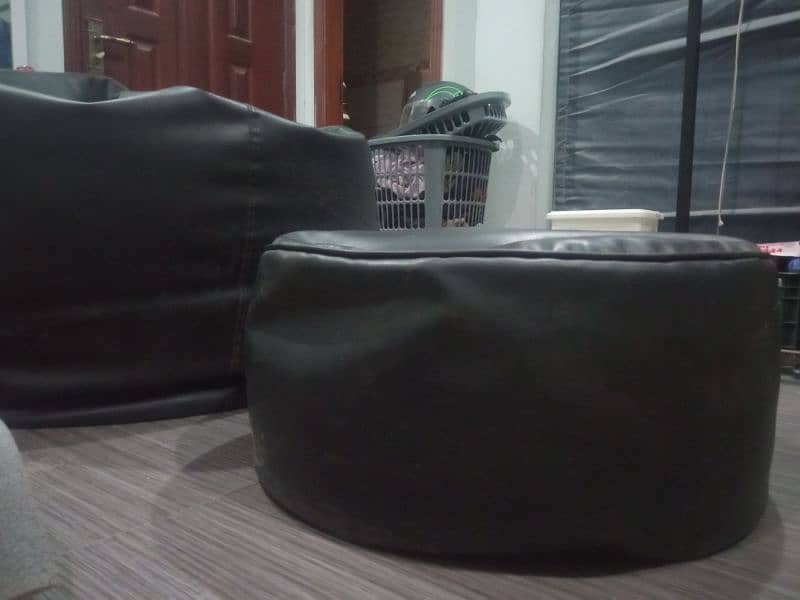 Bean Bag With Stool Leatherite 2