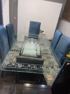 Dinning table with chairs