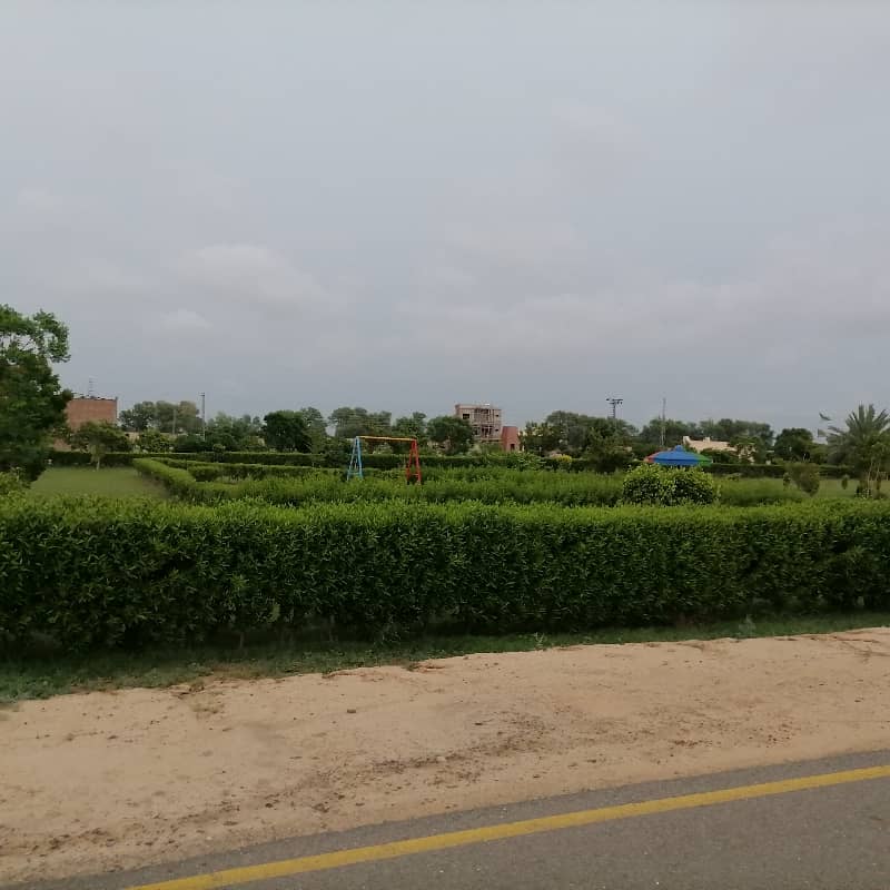 Affordable Residential Plot For Sale In Punjab Government Servant Housing Scheme Main 100 Ft Road urgentl 5.36 marla 3