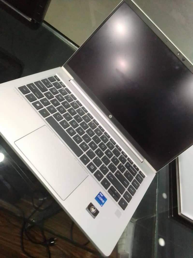 hp pro book 440 G9 used like new 0