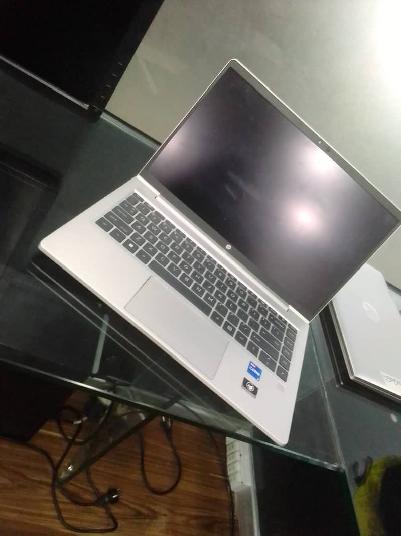 hp pro book 440 G9 used like new 3
