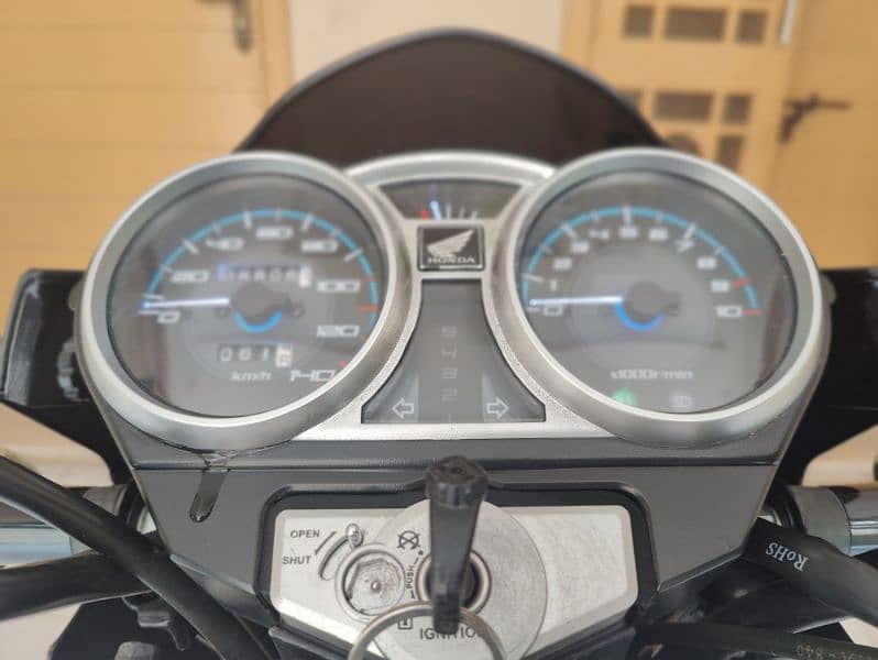 Honda CB 150F 8