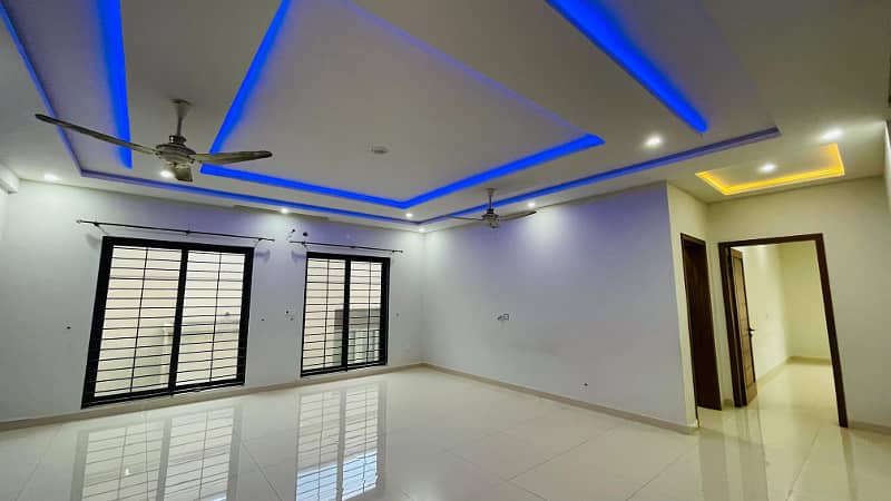 Beautiful upper portion for rent in F10 2
