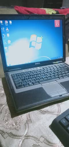Dell Latitude D630 - Laptop 0