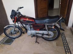 Honda 125( 2017 model) Red Color Neat And Clean bike O. 31.6. 642.1. 2.37