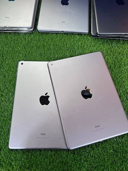 Apple iPad 6th Generation 1