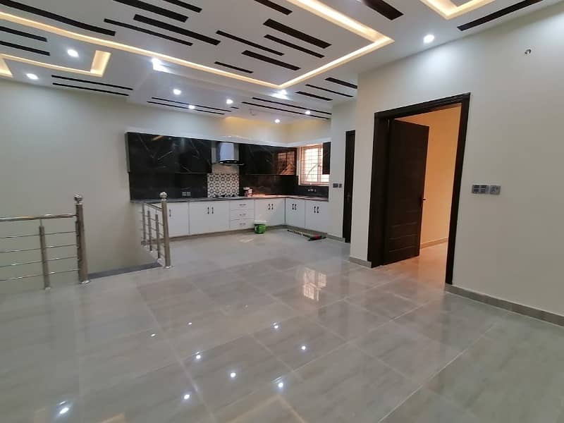 House For Sale In Jhangeer Town Aimnbad Road 11