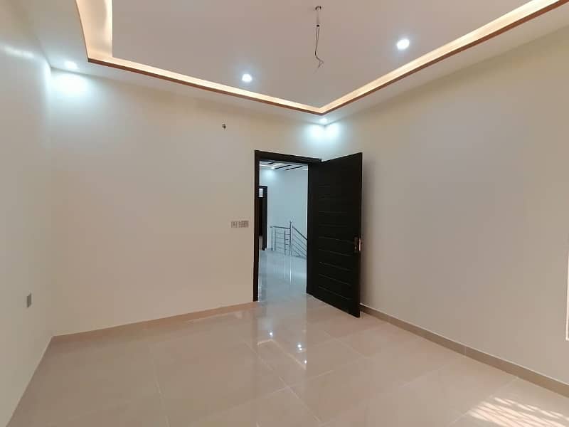 House For Sale In Jhangeer Town Aimnbad Road 17