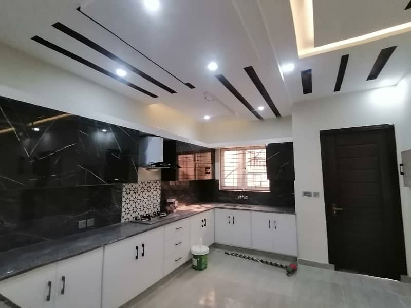 House For Sale In Jhangeer Town Aimnbad Road 19