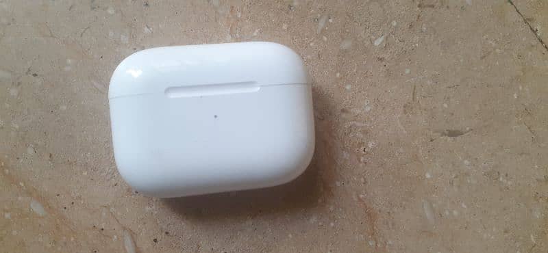 Airpods Pro 2 (Only 1 week used) 2